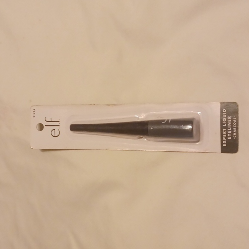 Nwt e.l.f liquid eye liner
